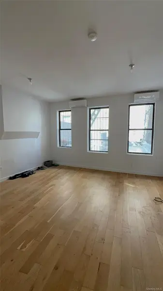 2807 3rd AVE, Bronx, NY 10455