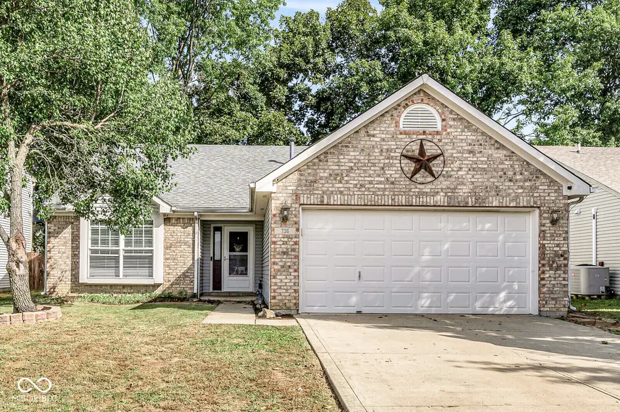 736 Kingston CIR, Brownsburg, IN 46112