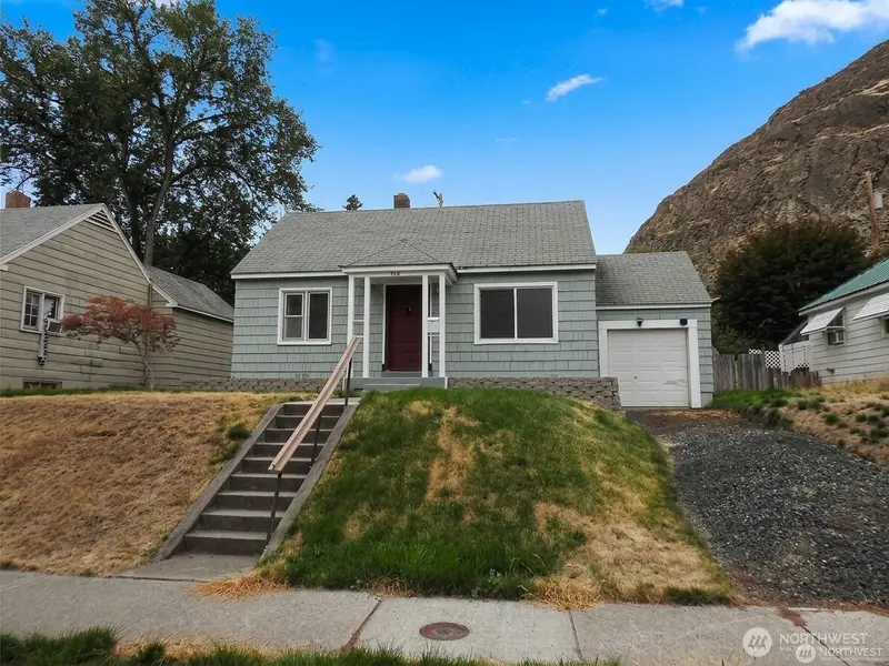 308 Stevens AVE, Coulee Dam, WA 99116