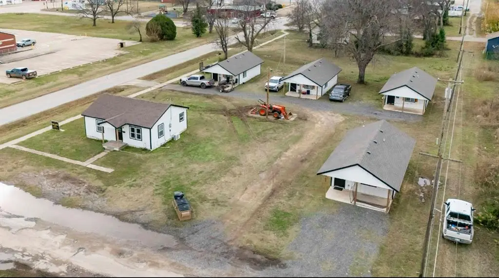 402 N 6th AVE, Stroud, OK 74079