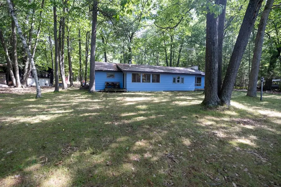 N2809 RIVER DR, Wallace, MI 49893