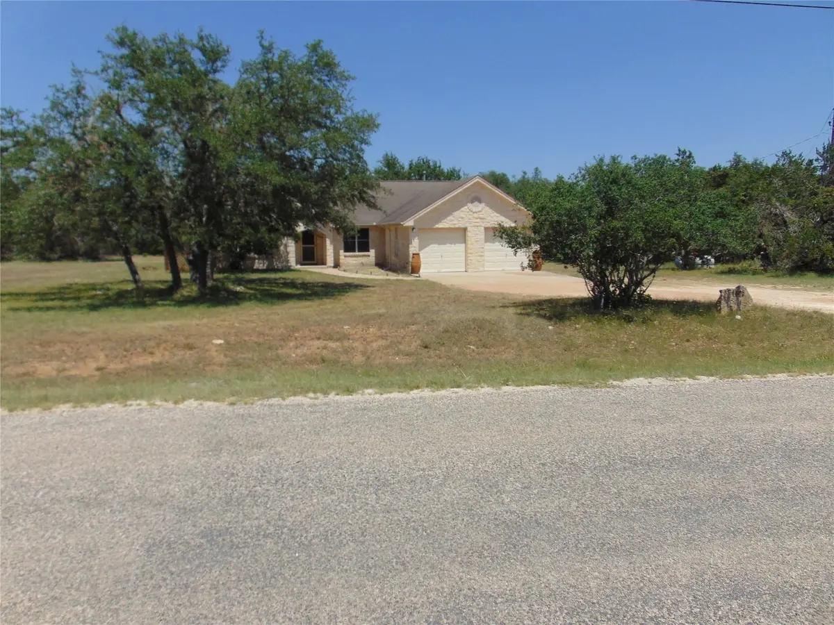 805 Barton Creek DR, Dripping Springs, TX 78620