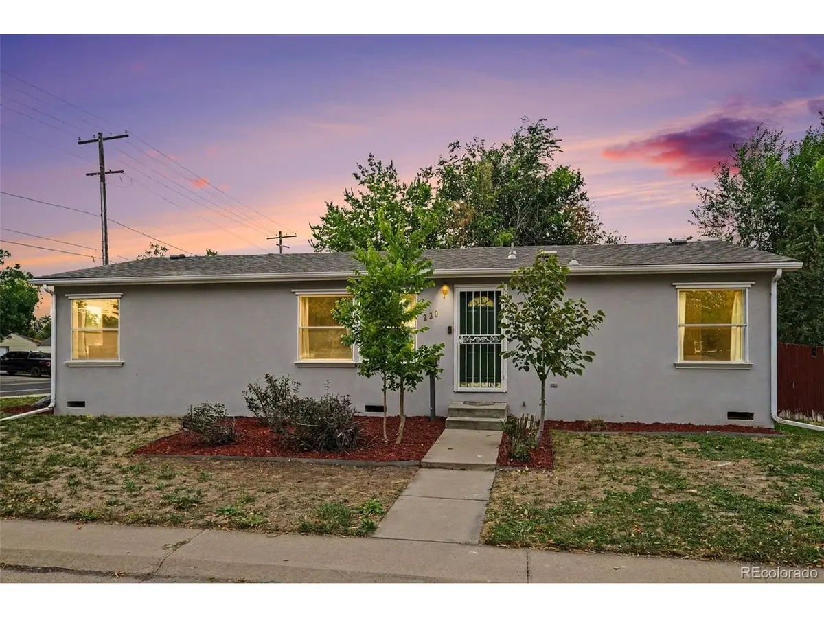 2301 Florence, Aurora, CO 80010