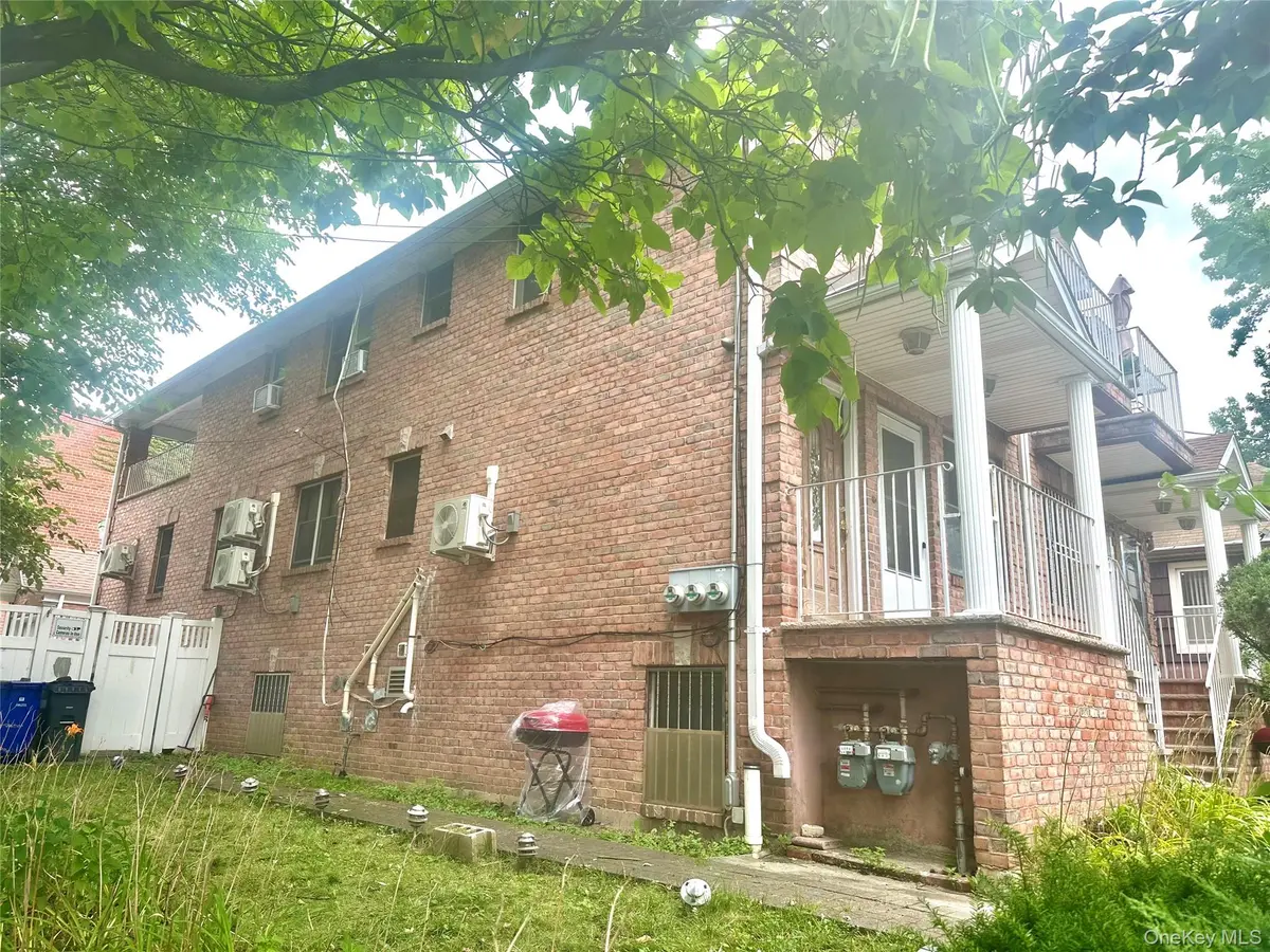 12401 7th AVE, College Point, NY 11356