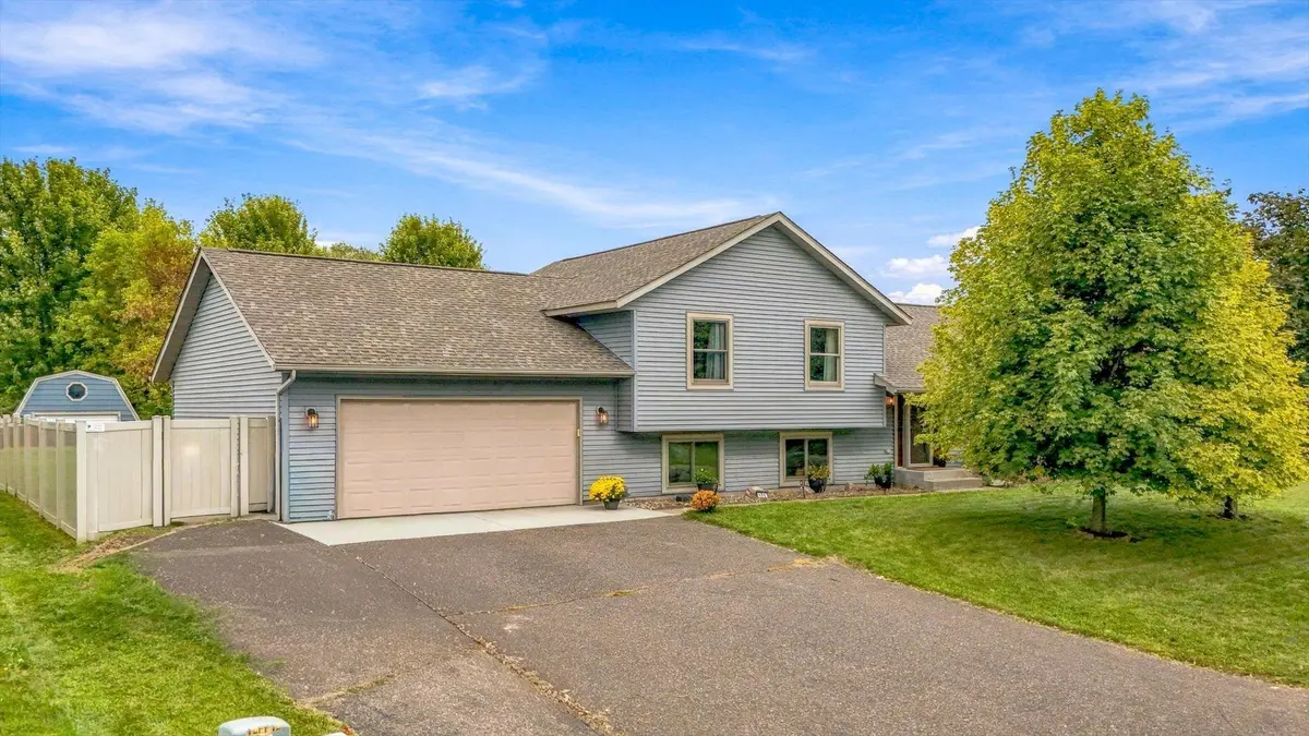 409 Smith AVE, Osceola, WI 54020