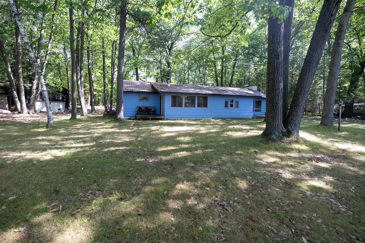 N2809 RIVER DR, Wallace, MI 49893