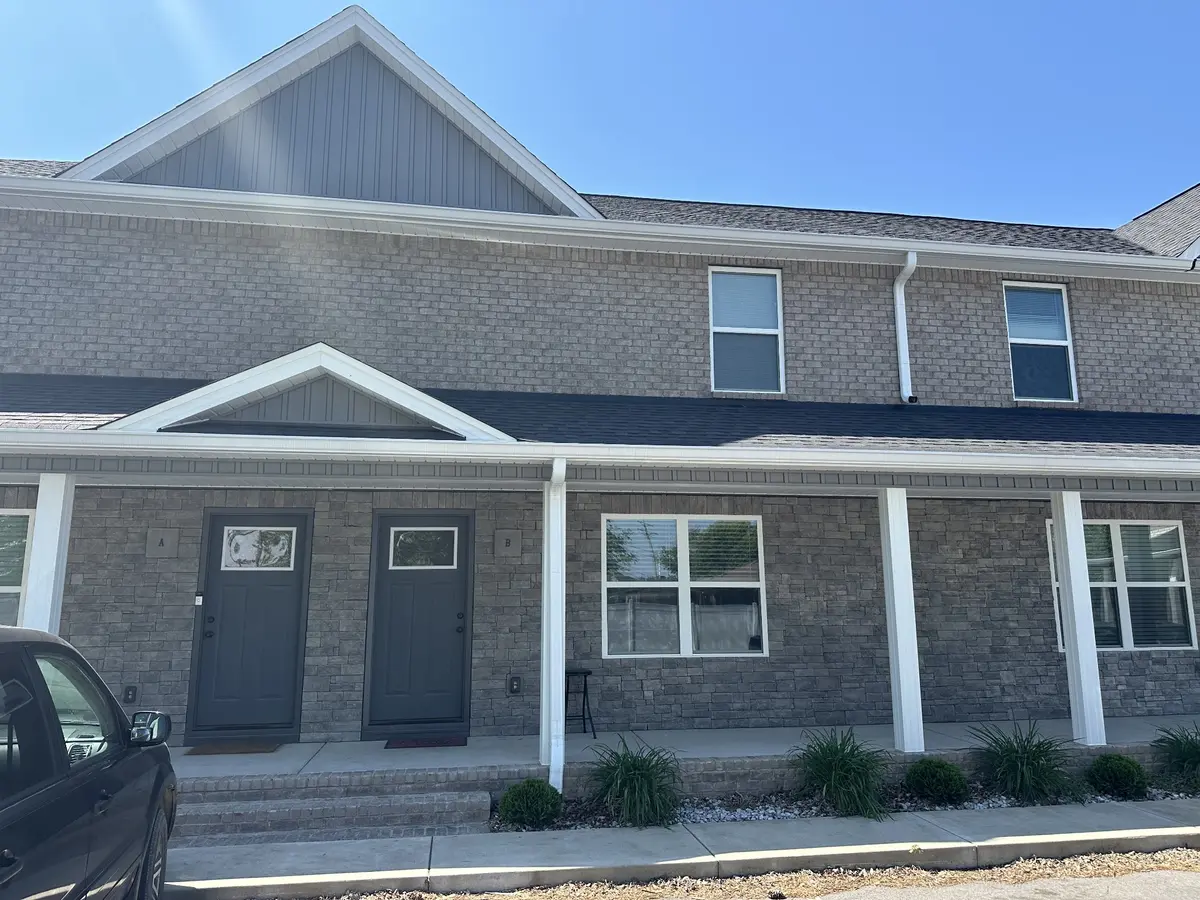 705 Haley St #B, Lafayette, TN 37083