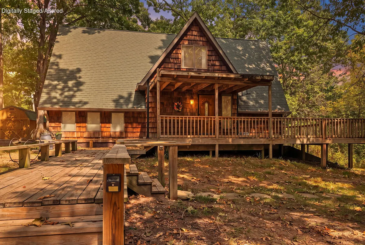 3948 N Valley Oak LN, Strafford, MO 65757