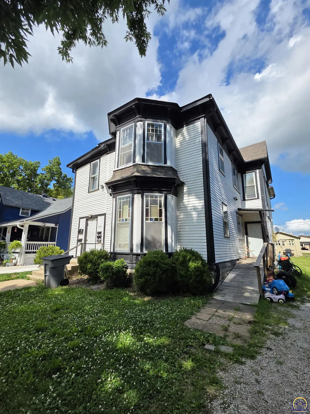 808 Congress St, Emporia, KS 66801-2867