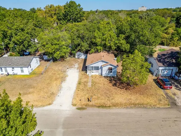 106 Bales Street #108, Cleburne, TX 76033