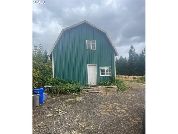 19305 S LYONS RD, Oregon City, OR 97045