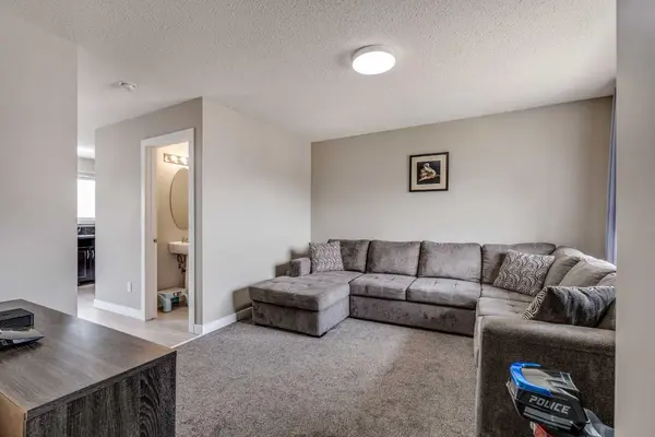 237 Silkstone RD W #2, Lethbridge, AB T1J 4J9