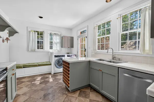 1407 Hartford RD, Austin, TX 78703
