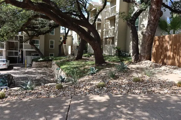 114 E 31st ST #106, Austin, TX 78705