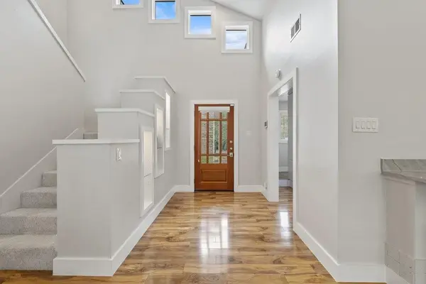 6101 Gun Bow CT, Austin, TX 78746
