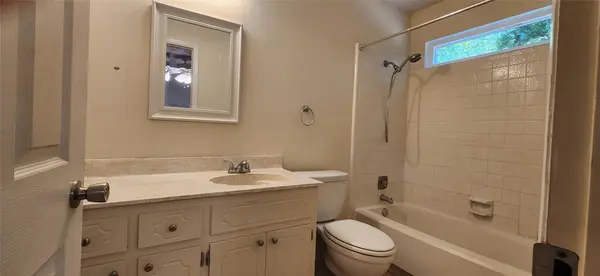 404 Creek CV #A, Round Rock, TX 78664