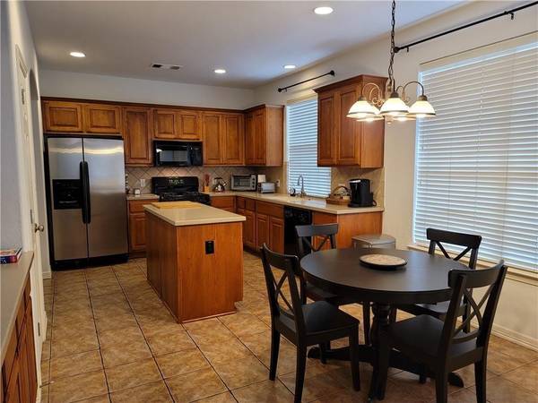 516 Centerbrook PL, Round Rock, TX 78665