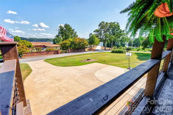 1229 New Crest LN, Shelby, NC 28150