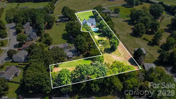 372 Linwood RD, Mooresville, NC 28115