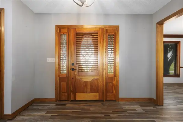 17618 S Emerald View DR, Raymore, MO 64083