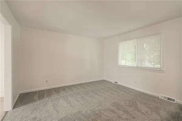 709 S Oak ST, Gardner, KS 66030