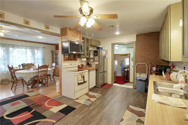 5005 Anderson RD, Coffeyville, KS 67337