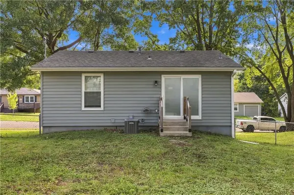 1622 N Emery ST, Independence, MO 64050