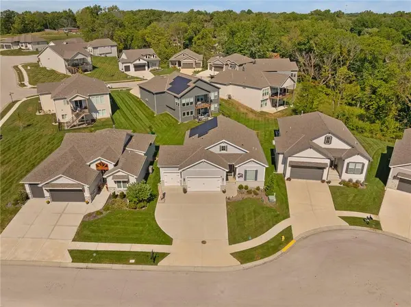 4530 NW 49th CT, Riverside, MO 64150