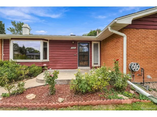 6988 S Madison, Centennial, CO 80122