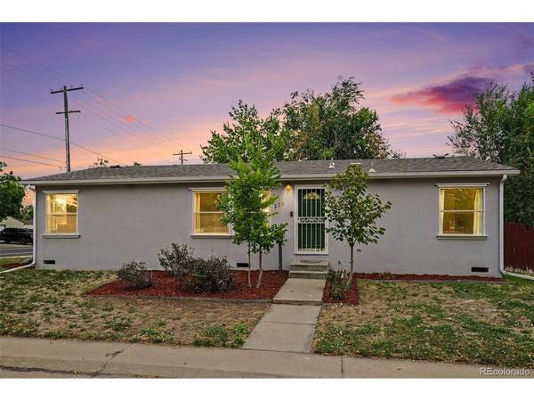 2301 Florence, Aurora, CO 80010