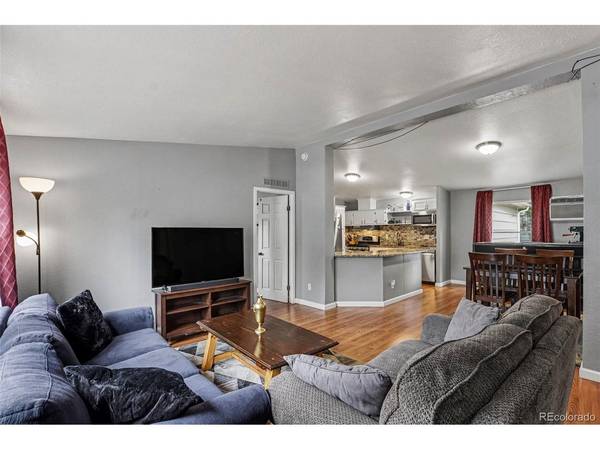 2301 Florence, Aurora, CO 80010