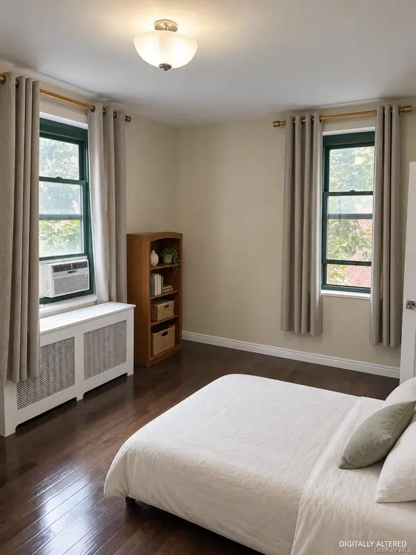 34-21 78th ST #3F, Jackson Heights, NY 11372