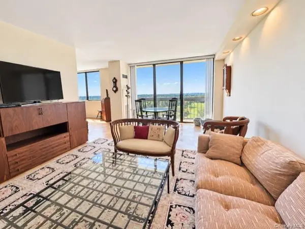 26910 Grand Central Parkway #15B, Floral Park, NY 11005