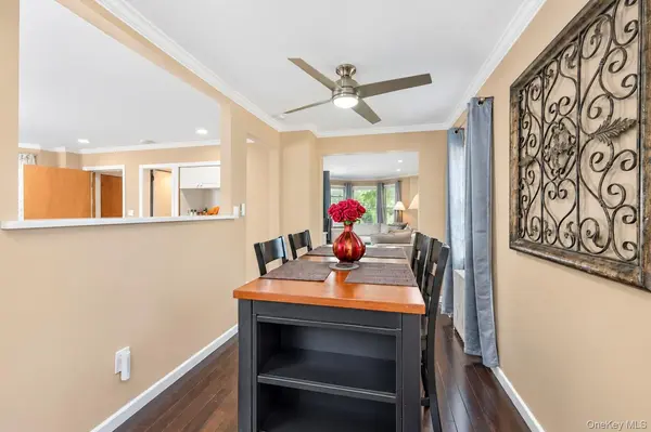63 S Franklin AVE, Valley Stream, NY 11580