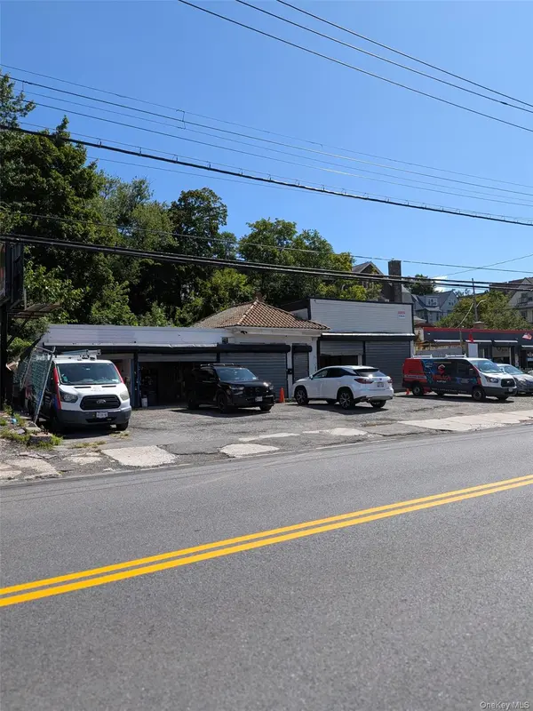 290-298 Warburton AVE, Yonkers, NY 10701