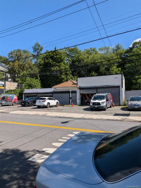 290-298 Warburton AVE, Yonkers, NY 10701