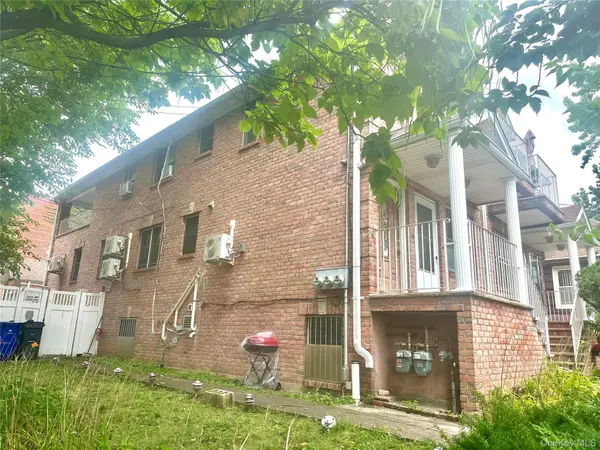 12401 7th AVE, College Point, NY 11356