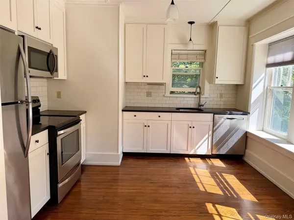 224 MAIN ST #2A, Germantown, NY 12526