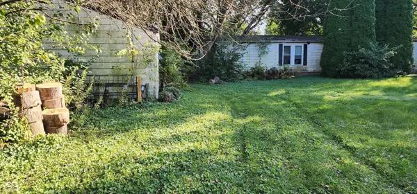 8756 W Old Fort RD, Fortville, IN 46040