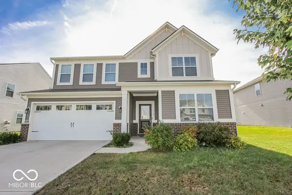 9575 Crossfield RD, Avon, IN 46123