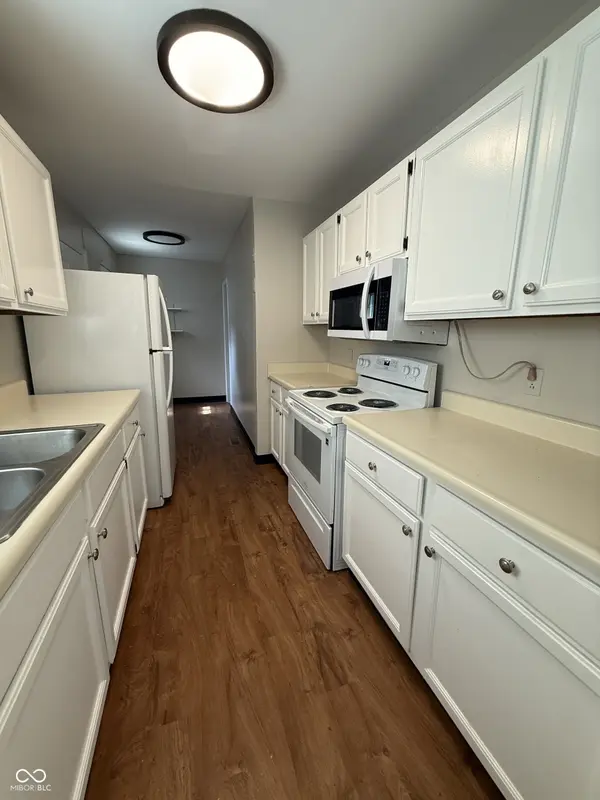 1844 N Riley AVE, Indianapolis, IN 46218