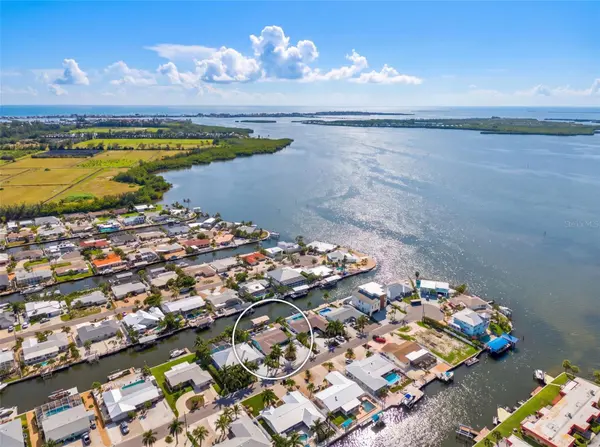 3708 ROYAL PALM DR, Bradenton, FL 34210
