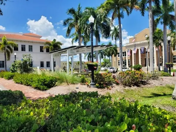 209 W OLYMPIA AVE, Punta Gorda, FL 33950