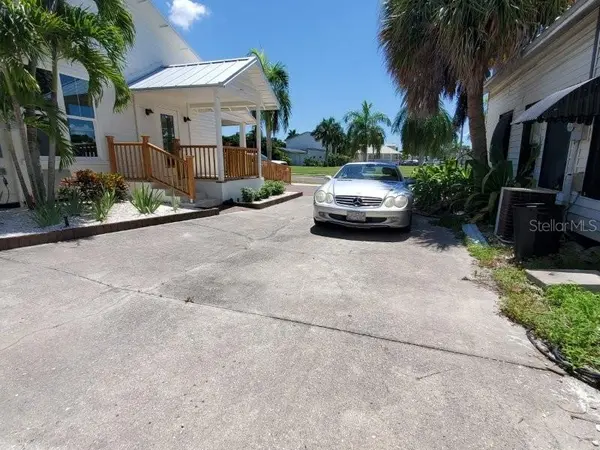 209 W OLYMPIA AVE, Punta Gorda, FL 33950