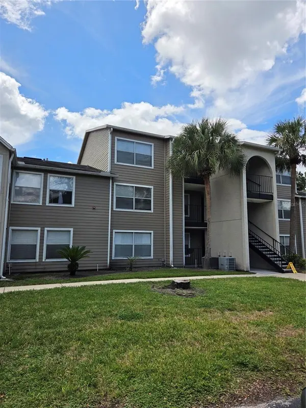 4704 WALDEN CIR #32, Orlando, FL 32811