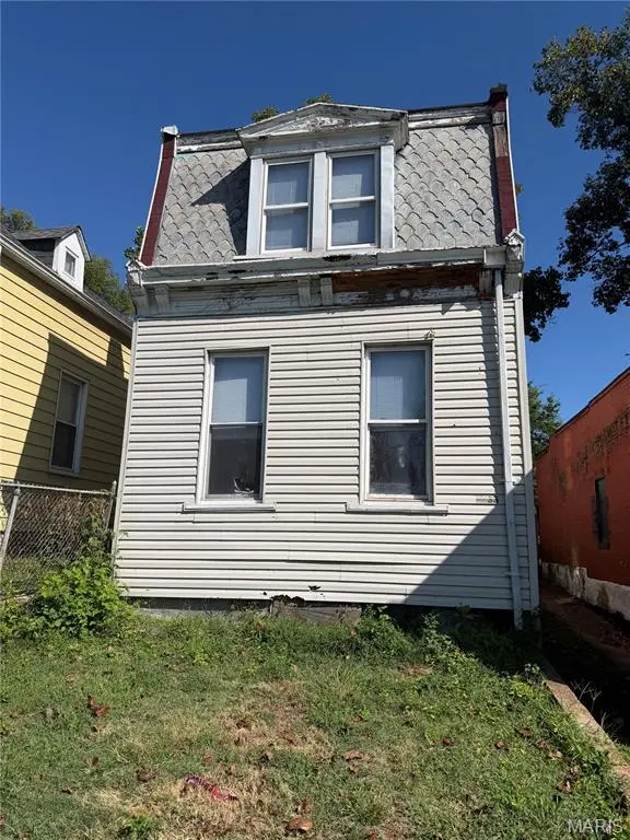 2233 Gasconade ST, St Louis, MO 63118