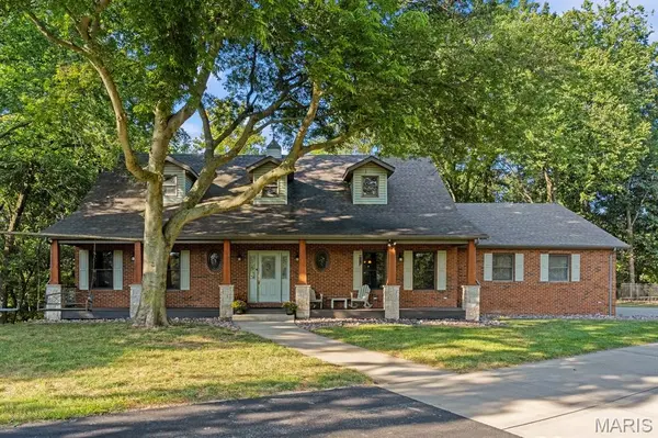 408 Rosa LN, Freeburg, IL 62243