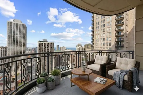 10 E Delaware PL #29E, Chicago, IL 60611