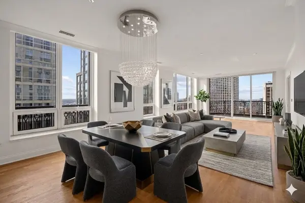 10 E Delaware PL #29E, Chicago, IL 60611