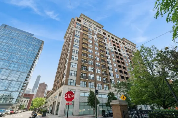 849 N Franklin ST #1405, Chicago, IL 60610